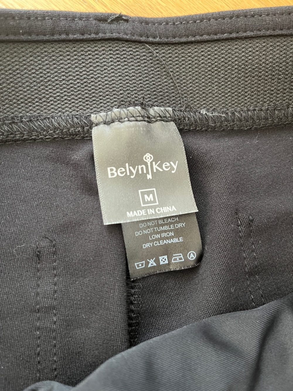 Belyn Key Black Slim Zip-Pocket Pants - Picture 3 of 9